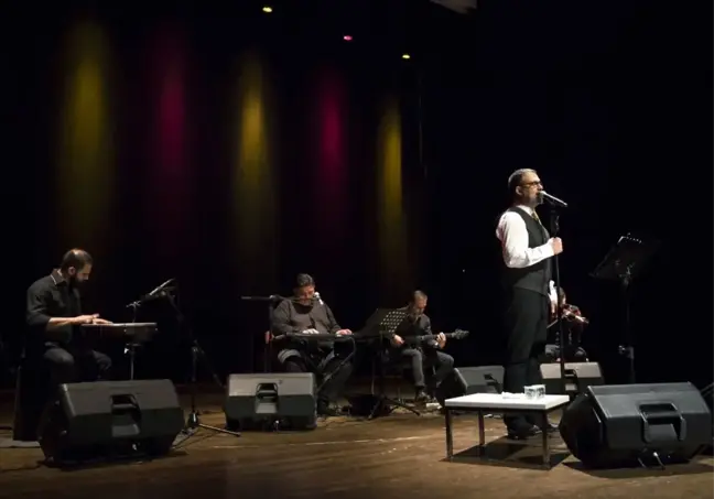 İbrahim Sadri Naat ve Şiirleriyle Mest Etti
