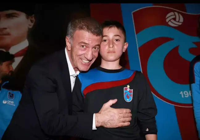 Trabzonspor'da Altyapı Oyuncularına Genç Üye Kartı