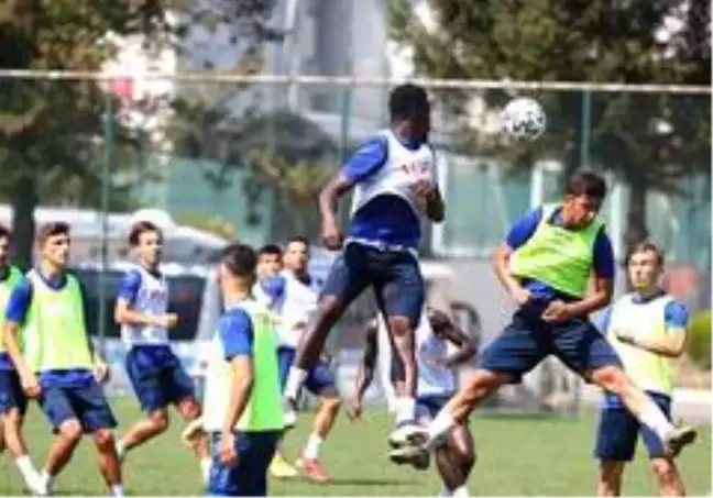 Trabzonspor, Çaykur Rizespor ile hazırlık maçı yapacak