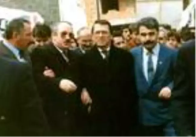 Yakın arkadaşı, Mesut Yılmaz'ı anlattı
