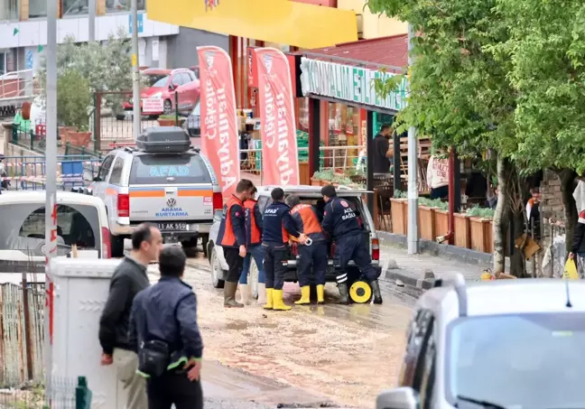 Bilecik'te Su Baskını ve Sel: Evler Tahliye Ediliyor