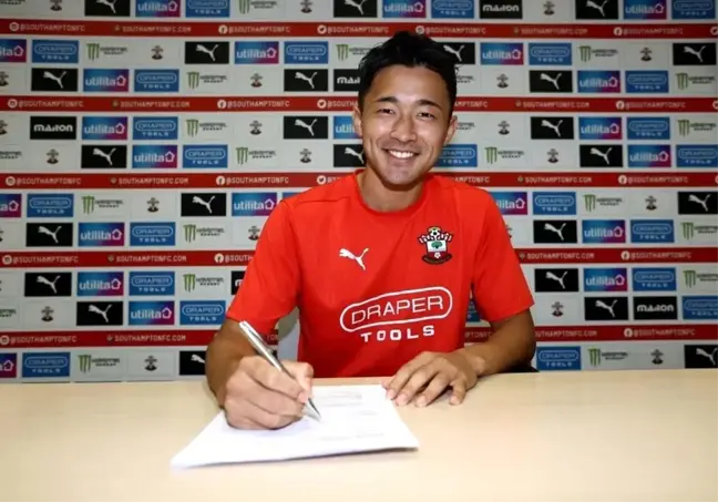 Southampton, Yukinari Sugawara ile 4 yıllık sözleşme imzaladı