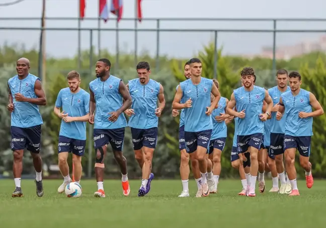 Trabzonspor, UEFA Konferans Ligi'nde St. Gallen ile play-off turuna hazırlanıyor