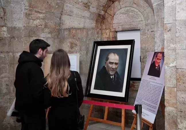 Anıtkabir'de Orijinal Atatürk Portresi Sergisi Açıldı