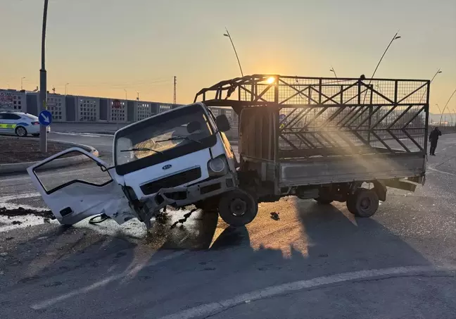 Kayseri'de Trafik Kazası: 4 Yaralı