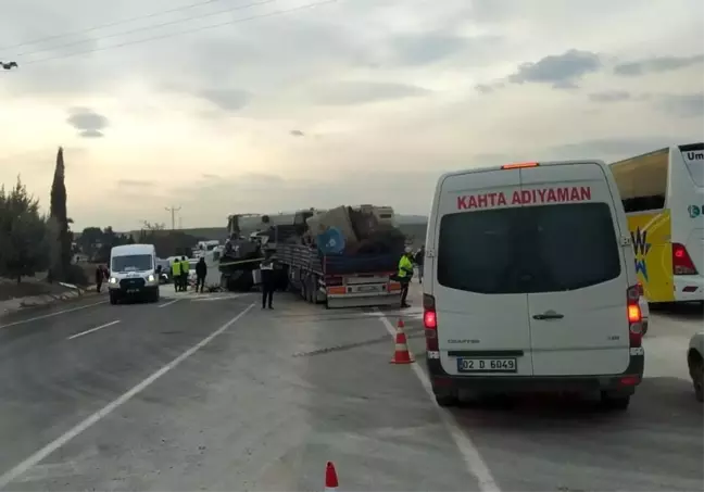 Adıyaman'da Tır ve Vinç Çarpıştı: 2 Yaralı