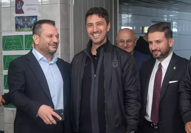 Trabzonspor Başkanı Ertuğrul Doğan, U19 ve Kadın Takımını Ziyaret Etti