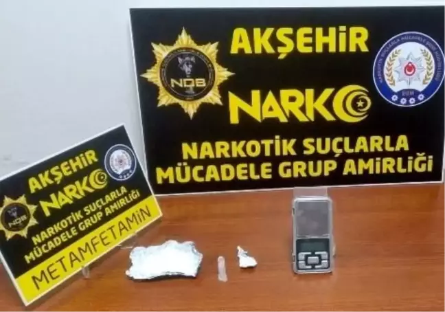 Konya'da şüphe üzerine durdurulan araçta aranan şahıs yakalandı