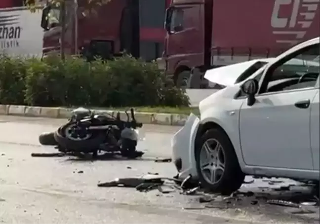 Denizli'de Ters Şeritten İlerleyen Otomobil Motosikletle Çarpıştı: 1 Ölü, 1 Yaralı