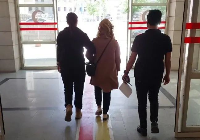 Siirt'te Kıyafet Hırsızlığı Güvenlik Kamerasında