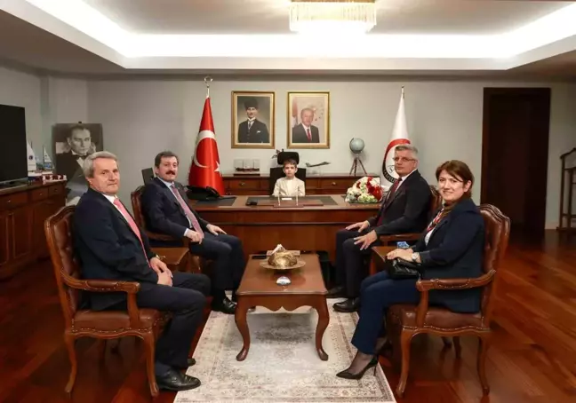 Samsun Valisi, 23 Nisan'da Koltuğunu Öğrenciye Devretti