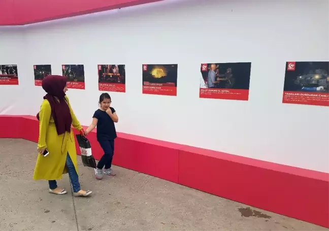 Ümraniye'de 15 Temmuz Şehitleri Anıldı, Demokrasi Nöbeti Tutuldu