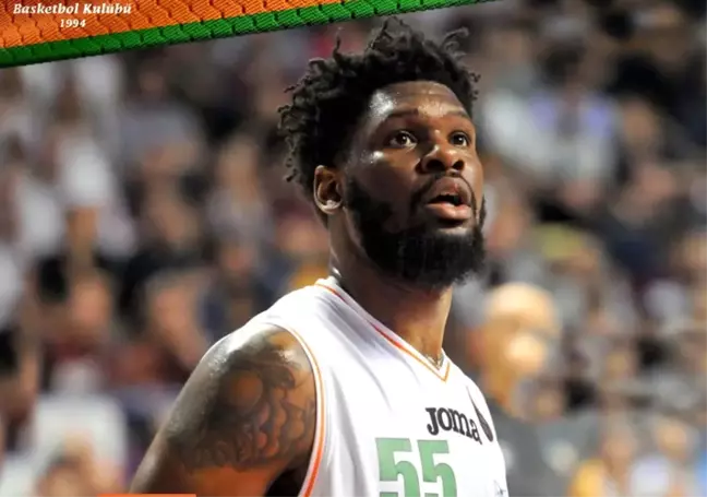 Adonis Thomas, Banvit'te