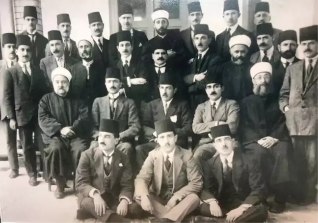 İki Başbakan, Yirmi İki Bakan ve Sayısız Devlet Adamı Yetiştiren Lise