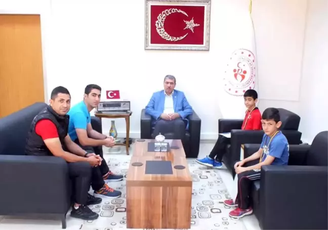 Dereceli sporcular Tunç'u ziyaret etti