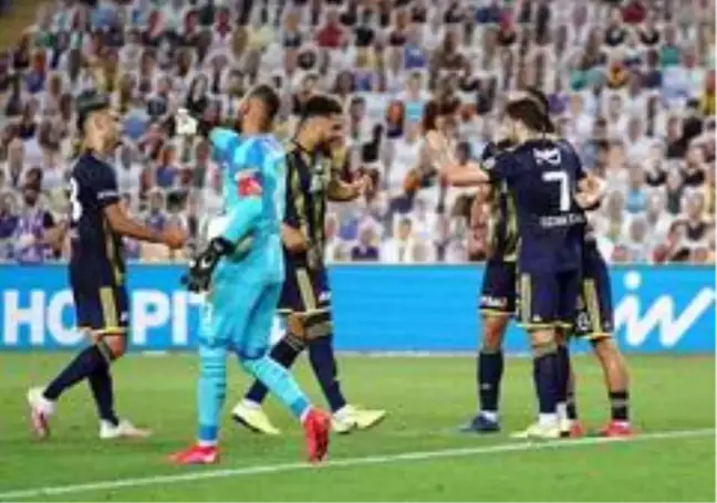 Süper Lig: Fenerbahçe: 2 Göztepe: 1 (Maç sonucu)