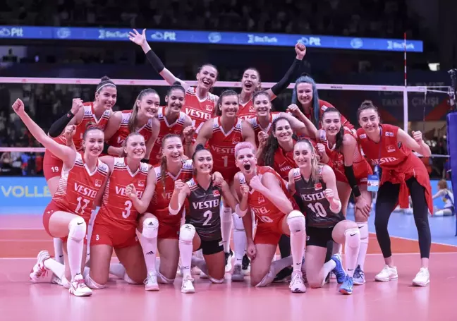 A Milli Kadın Voleybol Takımı müthiş başladı! İtalya'yı darmadağın ettik