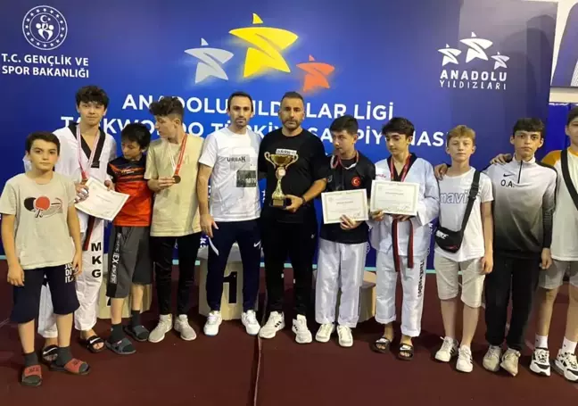 Zonguldak spor haberleri... Zonguldak Taekwondo'da Türkiye şampiyonu oldu