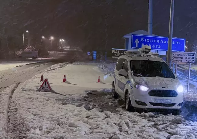 Ilgaz'da Kar Yağışı nedeniyle Mahsur Kalan 4 Kişi Kurtarıldı