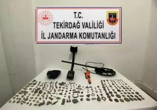 Tekirdağ'da Tarihi Eser Operasyonu: 150 Obje ve 80 Sikke Ele Geçirildi