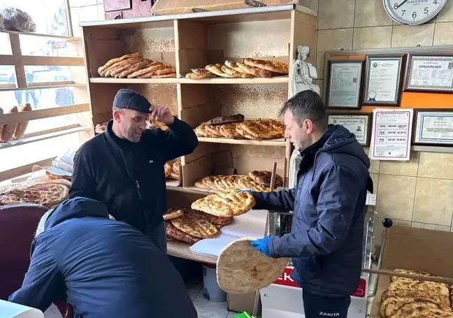 Bayburt'ta Zabıta Ekiplerinden Fırın Denetimi