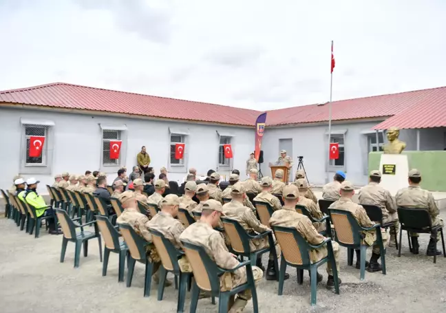 Tunceli'de 15 yıl önce şehit olan 5 asker için anma töreni düzenlendi