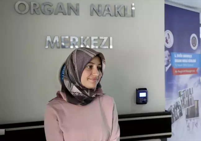 Karaciğer hastası üniversiteli genç kızın yüzü dördüncü organ bağışıyla güldü