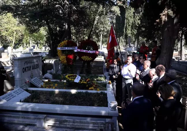 Galatasaray'ın unutulmaz oyuncusu Metin Oktay anıldı