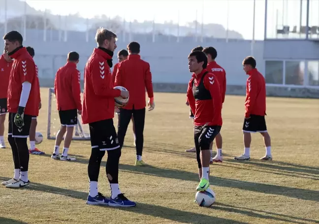 Sivasspor, Ömer Erdoğan ile İlk Antrenmanını Yaptı