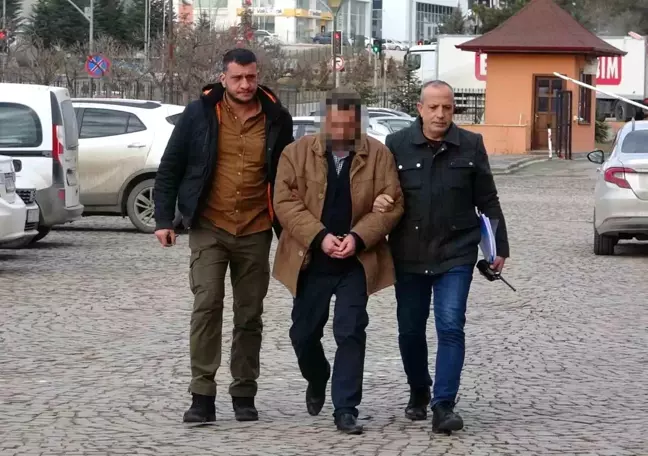 Emekli Polis Memuruna Yeğenini Bıçaklama Cezası: 18 Yıl Hapis