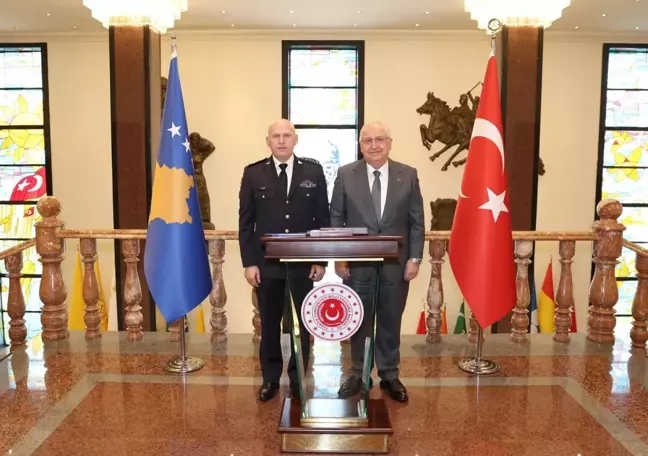 Milli Savunma Bakanı Yaşar Güler, Kosova Genelkurmay Başkanı'nı Kabul Etti
