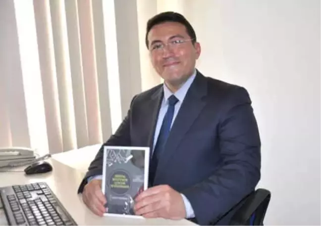 Öğretmenden 'Dijital Kültürde Çocuk Yetiştirmek' Kitabı