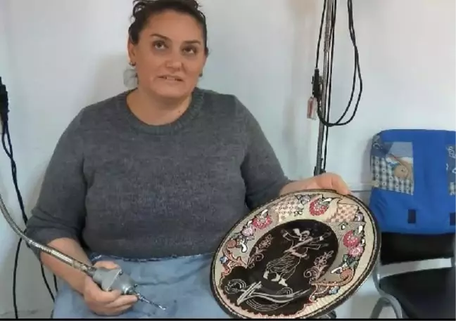Tuncelili kadınlar, bakır işlemeciliğini yaşatıyor