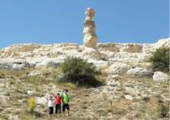Aşkın simgesi olan 'Kız kayası' görenleri şaşırtıyor