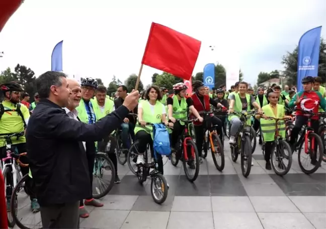 Düzce 7. bisiklet baharında yüzlerce pedal döndü