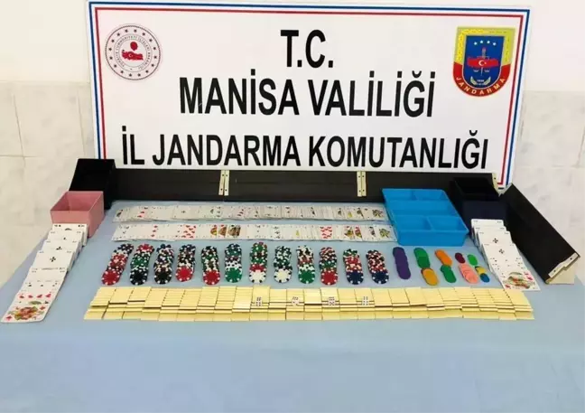 Manisa'da kumar oynanan bağ evine baskın: 11 kişi suçüstü yakalandı