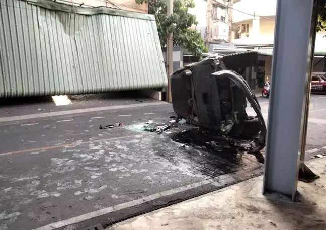 Tayland'da Otopark Faciası