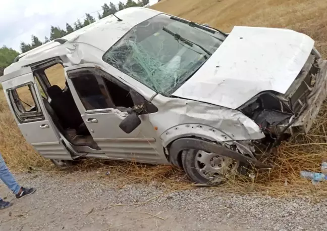 Konya'da sürücü kendi kaza anını cep telefonuyla kaydetti