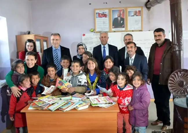Vedaş'tan Köy Çocuklarına Kitap
