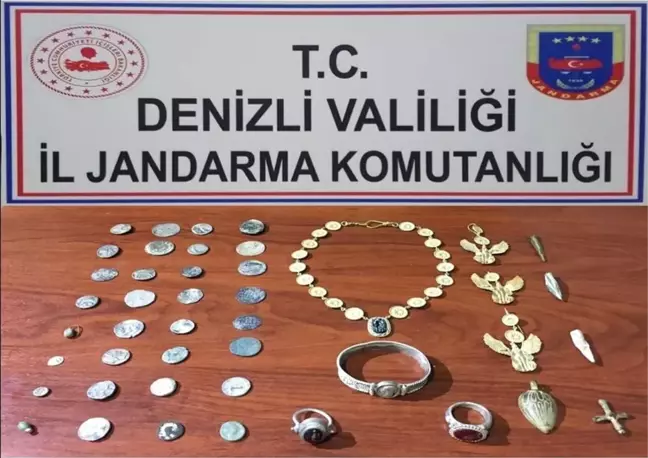 Roma Dönemine Ait Bronz Takı Seti Ele Geçirildi