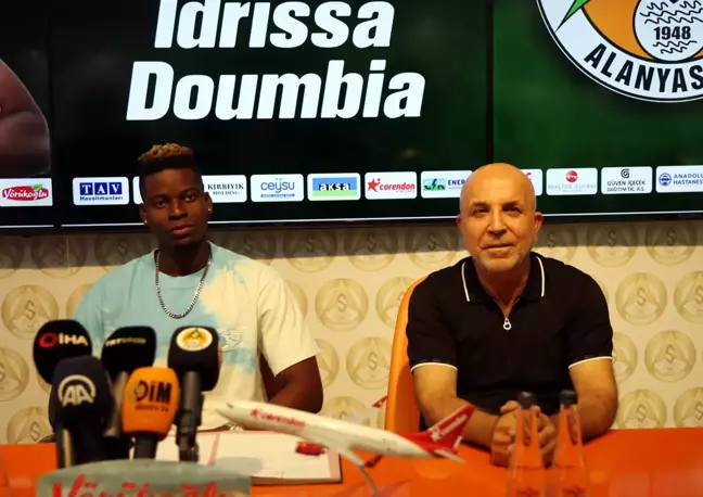 Alanyaspor, Idrissa Doumbia'yı kadrosuna kattı