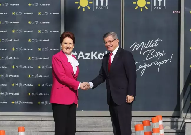 Davutoğlu: Bu Köhnemiş Otokratik İktidarı Gönderip, Demokratik İktidarı Birlikte İnşa Edeceğiz