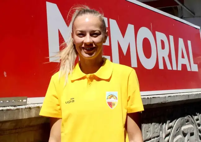 Melikgazi Kayseri Basketbol'un yeni transferi Claudia Monica Cuic sağlık kontrolünden geçti