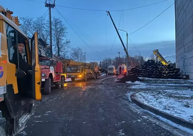 Kırgızistan'da yangın sonrası enerji santrali onarım çalışmaları başladı