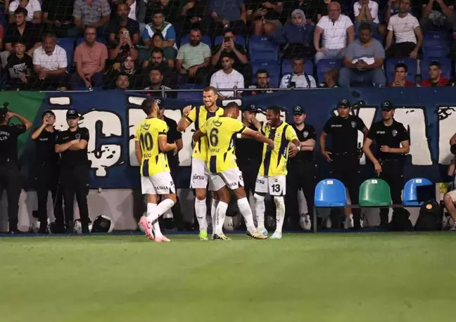 Fenerbahçe'nin Bosna Hersekli forveti Edin Dzeko, Süper Lig'de 3. maçında da gol attı