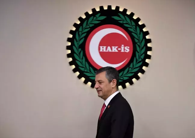 CHP Lideri Özgür Özel, HAK-İŞ Genel Başkanı Arslan'ı Ziyaret Etti: Asgari Ücret Yetersiz