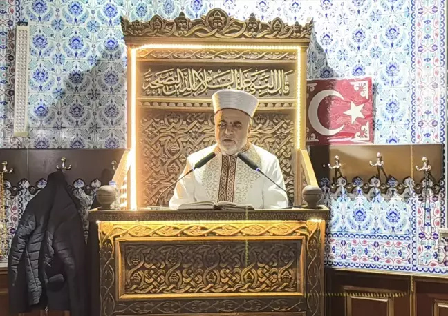 Diyanet İşleri Başkan Yardımcısı İşliyen, Kırşehir'de Regaip Kandili Programında Katılımcılara Seslendi