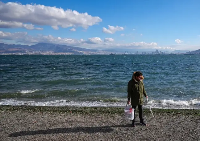 İzmir Körfezi'nde Mikroplastik Kirliliği Her Mevsim Devam Ediyor