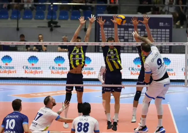 Arkas Spor, Fenerbahçe Medicana'yı 3-1 Yenerek Seride Durumu Eşitledi