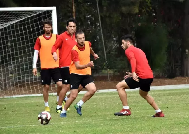 Aliağaspor devre arası kamp çalışmalarını Antalya'da sürdürüyor